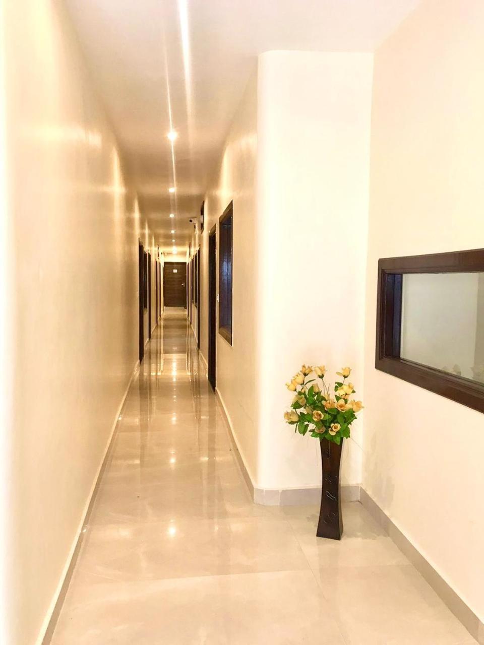 Hampton Hotel - 200 Mt From Golden Temple Amritsar Esterno foto